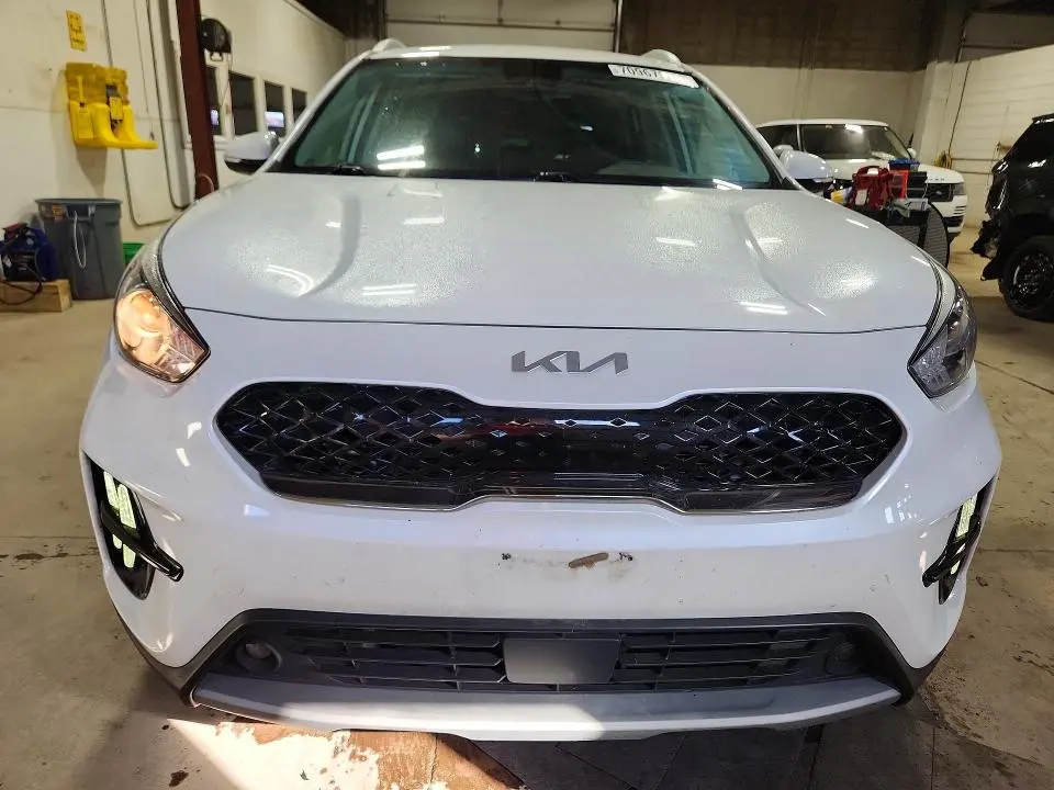 2022 KIA NIRO EX  