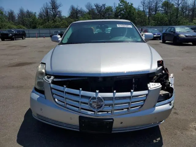 2010 CADILLAC DTS LUXURY COLLECTION  