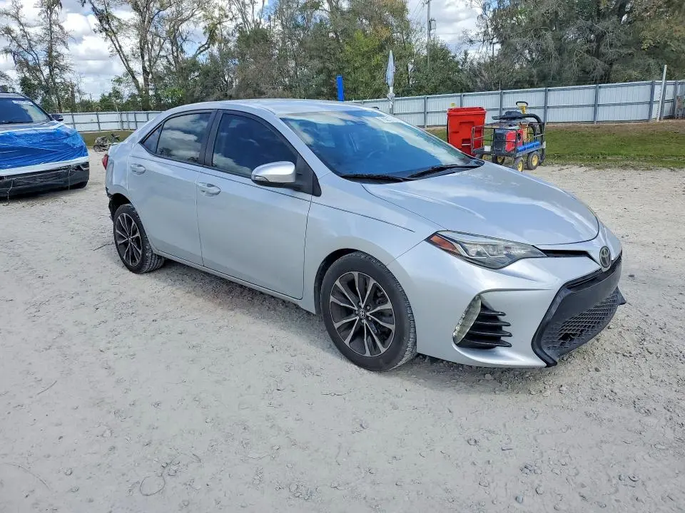 2017 TOYOTA COROLLA SE  