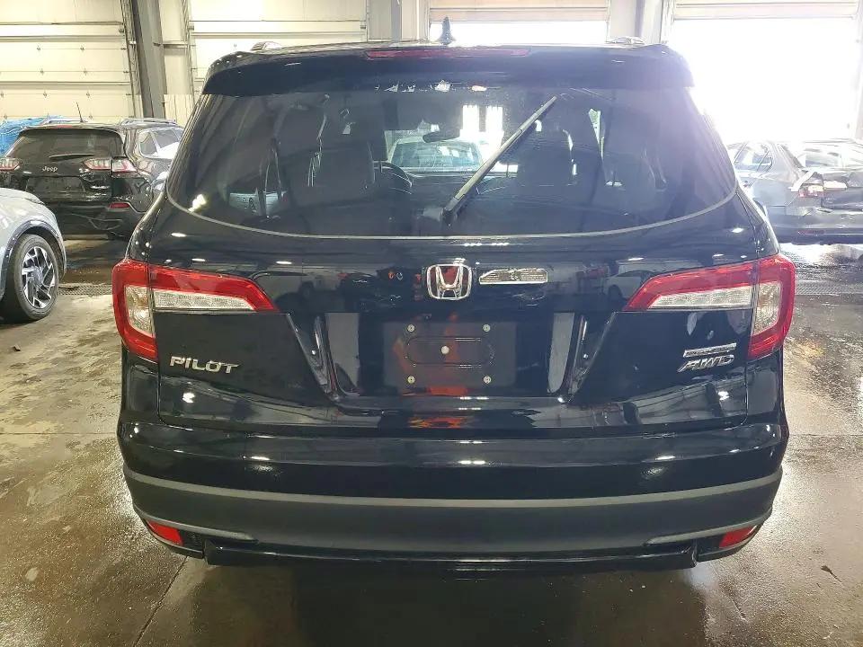 2022 HONDA PILOT SE  