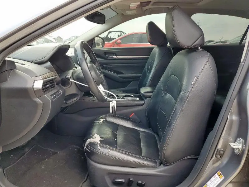 2020 NISSAN ALTIMA SL  