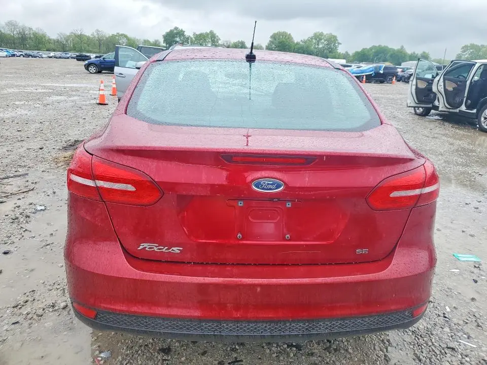 2017 FORD FOCUS SE  