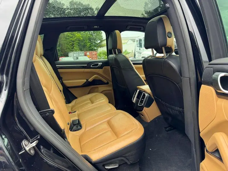 2017 PORSCHE CAYENNE SE HYBRID PLATINUM  