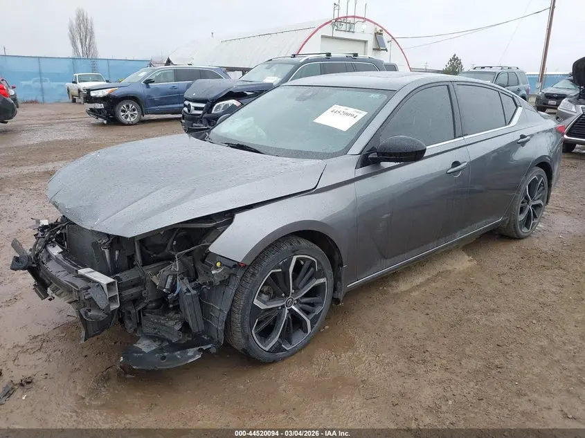 2023 NISSAN ALTIMA SR FWD