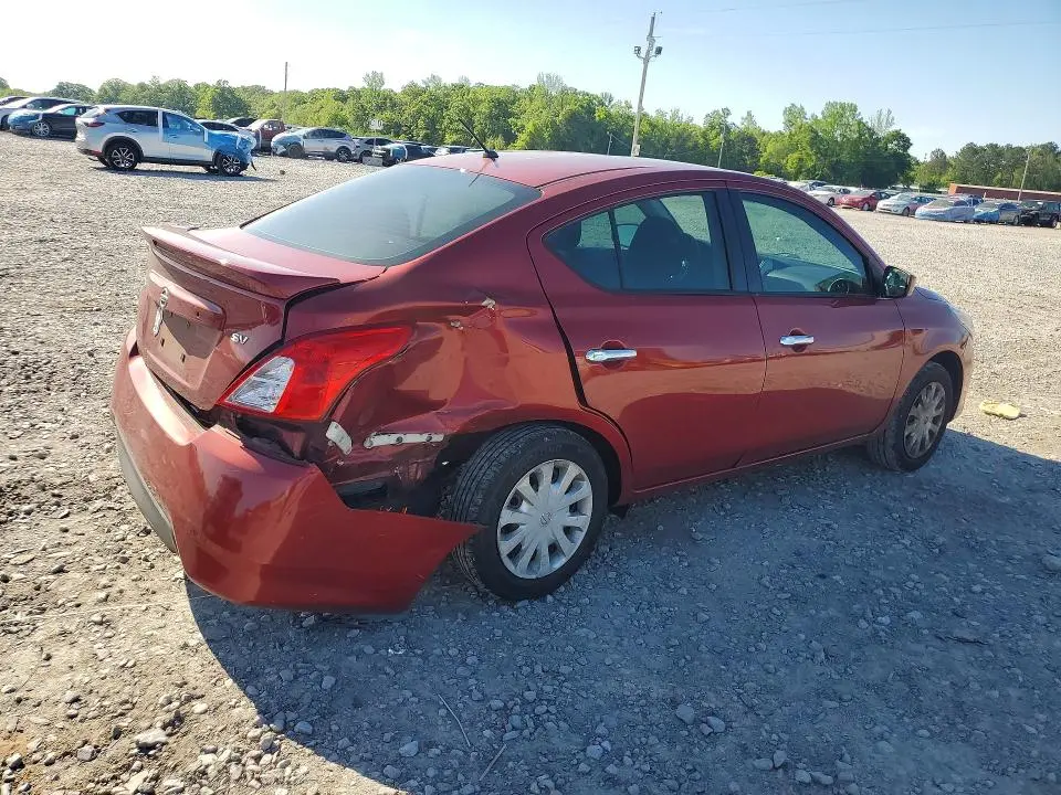 2019 NISSAN VERSA SV  