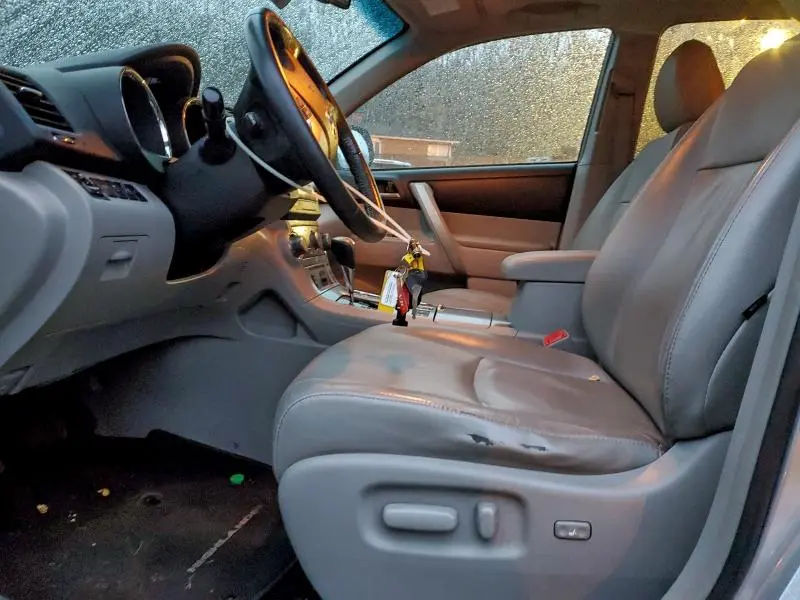 2012 TOYOTA HIGHLANDER BASE  