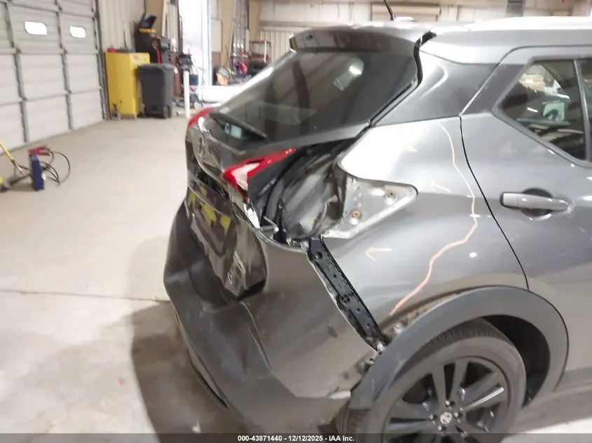 2019 NISSAN KICKS SV