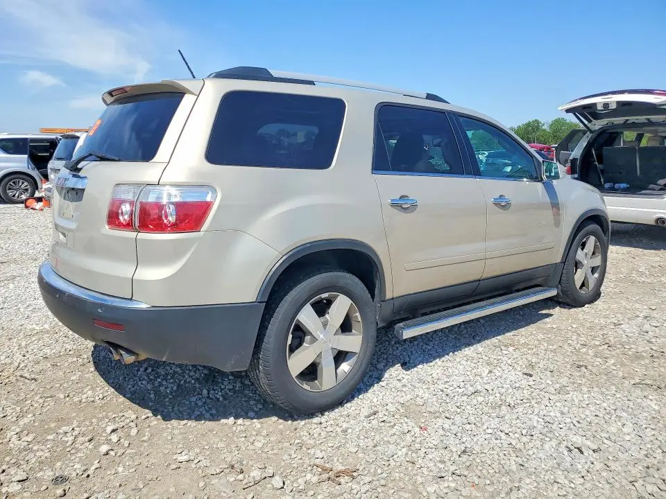 2011 GMC ACADIA SLT-1  