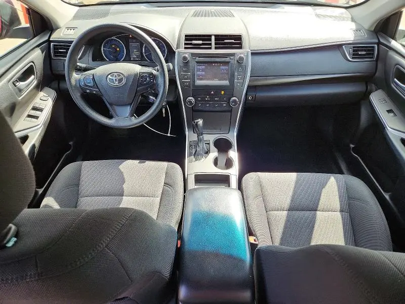 2017 TOYOTA CAMRY LE  