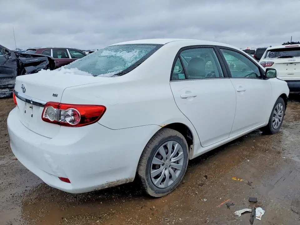 2013 TOYOTA COROLLA LE  