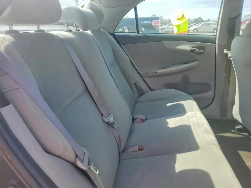 2011 TOYOTA COROLLA LE  