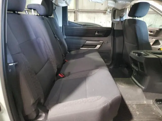 2024 TOYOTA TUNDRA CREWMAX SR  