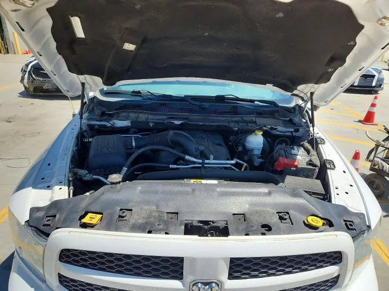 2014 RAM 1500 ST  