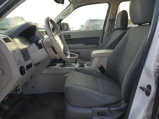 2010 FORD ESCAPE XLT  