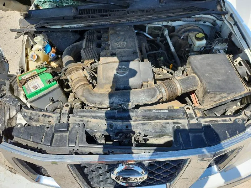 2011 NISSAN FRONTIER S  