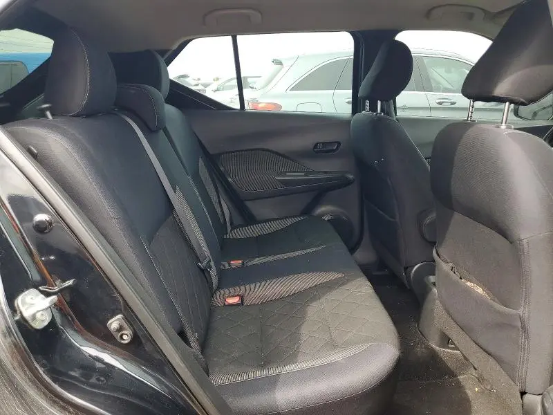 2018 NISSAN KICKS S  
