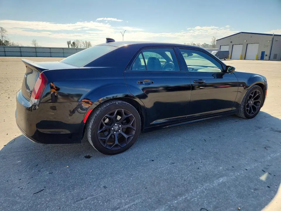2019 CHRYSLER 300 S  