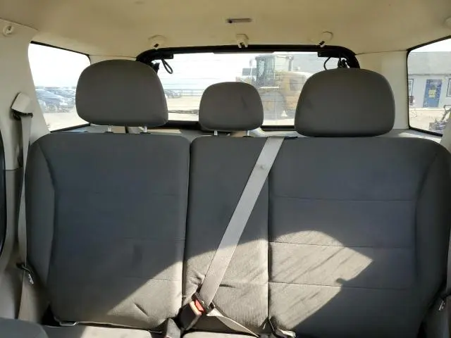 2011 FORD ESCAPE XLS  