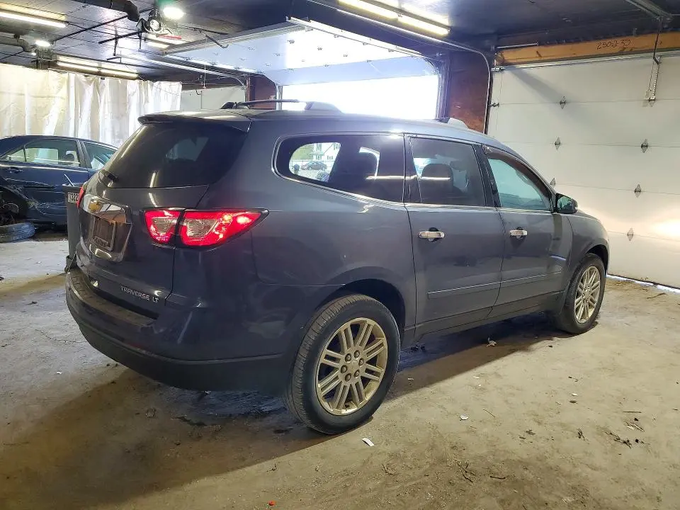 2014 CHEVROLET TRAVERSE LT  