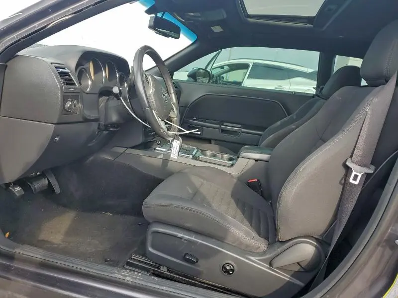 2014 DODGE CHALLENGER SXT  