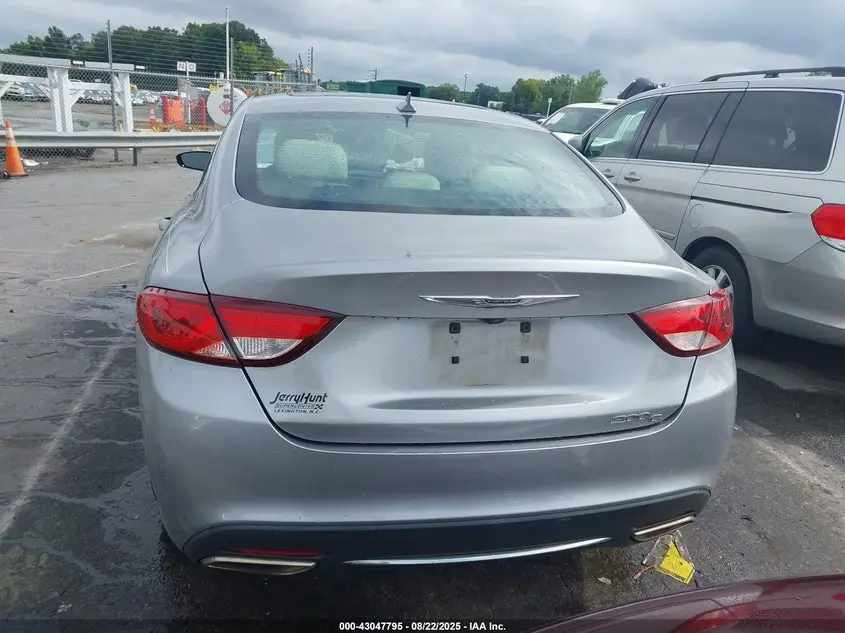 2016 CHRYSLER 200 C
