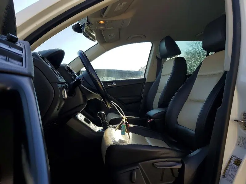 2017 VOLKSWAGEN TIGUAN S  