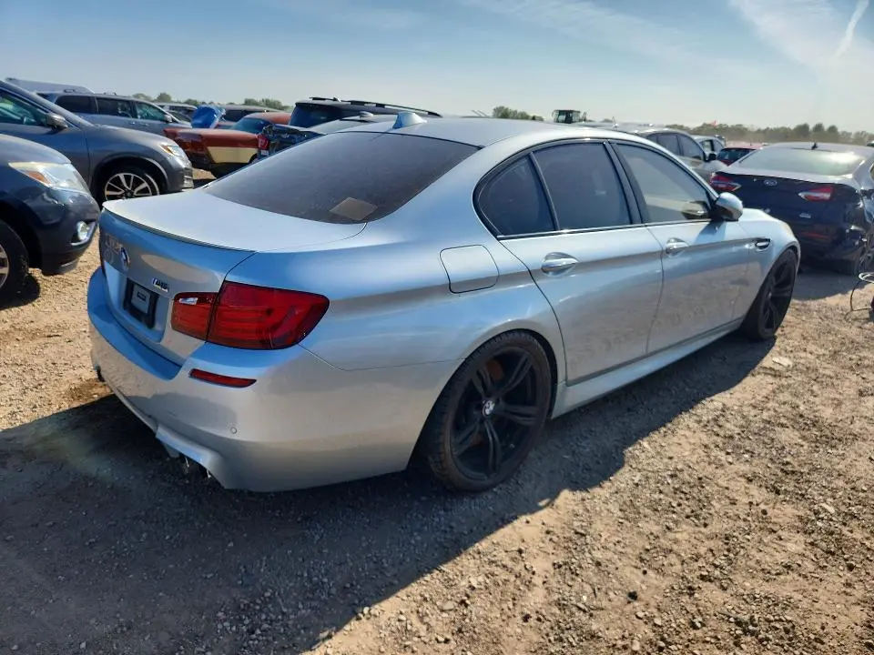 2013 BMW M5   