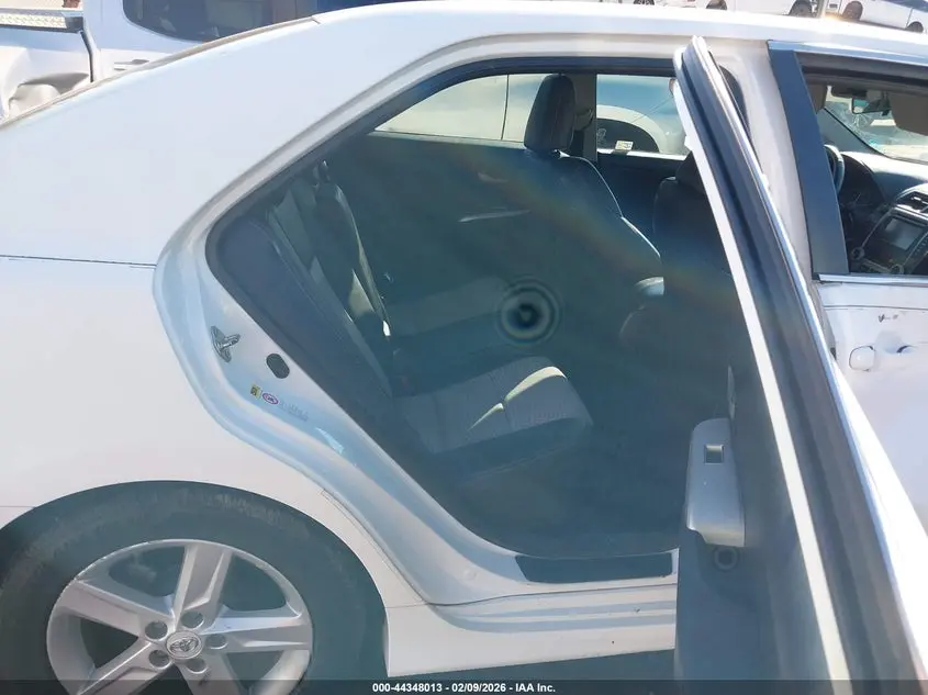 2013 TOYOTA CAMRY SE