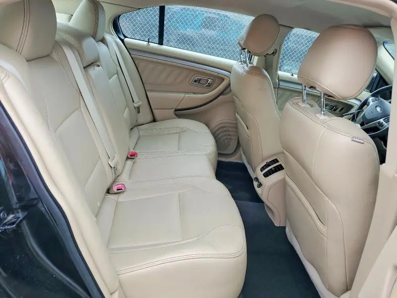 2015 FORD TAURUS SEL  