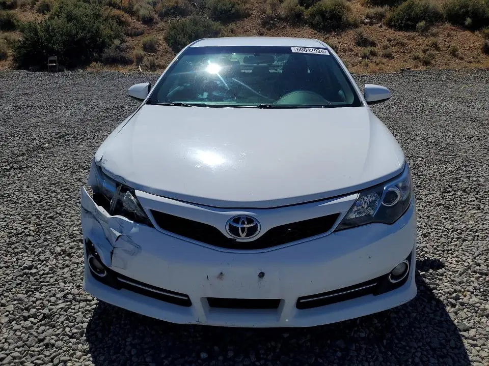 2012 TOYOTA CAMRY SE  