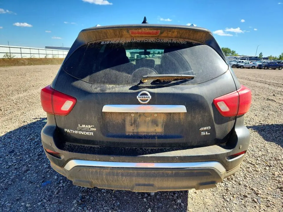 2019 NISSAN PATHFINDER SL  