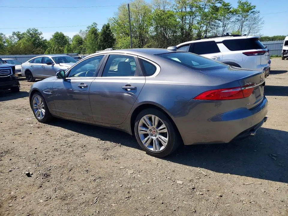 2017 JAGUAR XF PREMIUM  