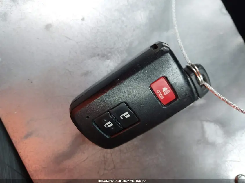 2013 TOYOTA PRIUS C FOUR