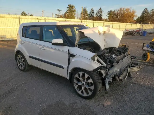 2013 KIA SOUL +  