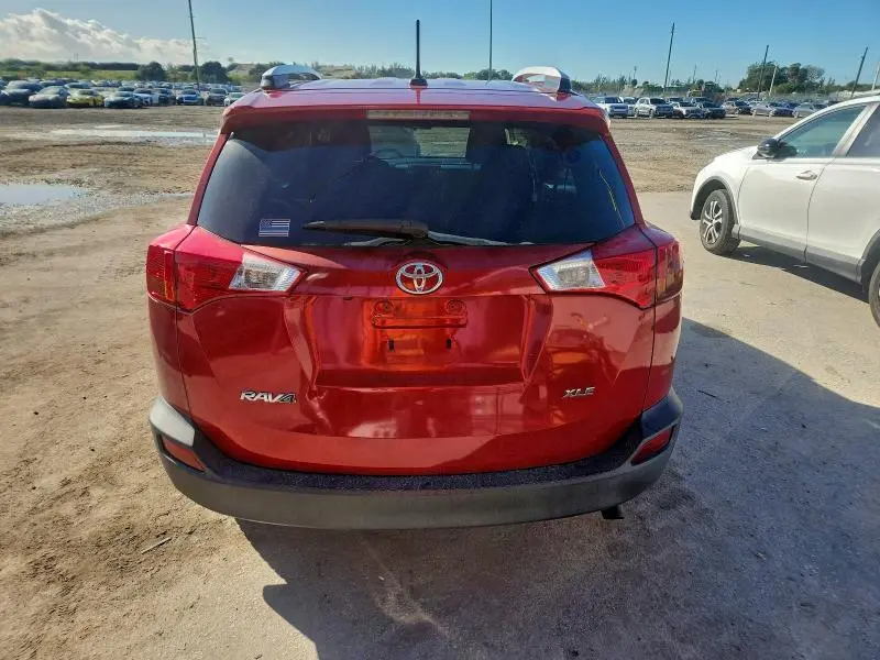 2015 TOYOTA RAV4 XLE  
