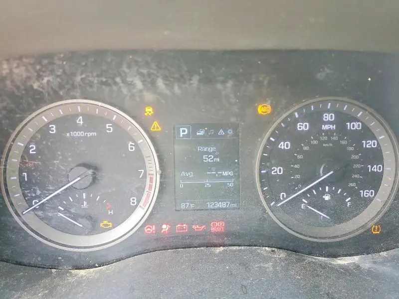 2016 HYUNDAI TUCSON SE  