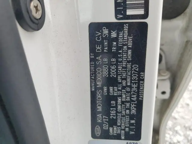 2017 KIA FORTE LX  