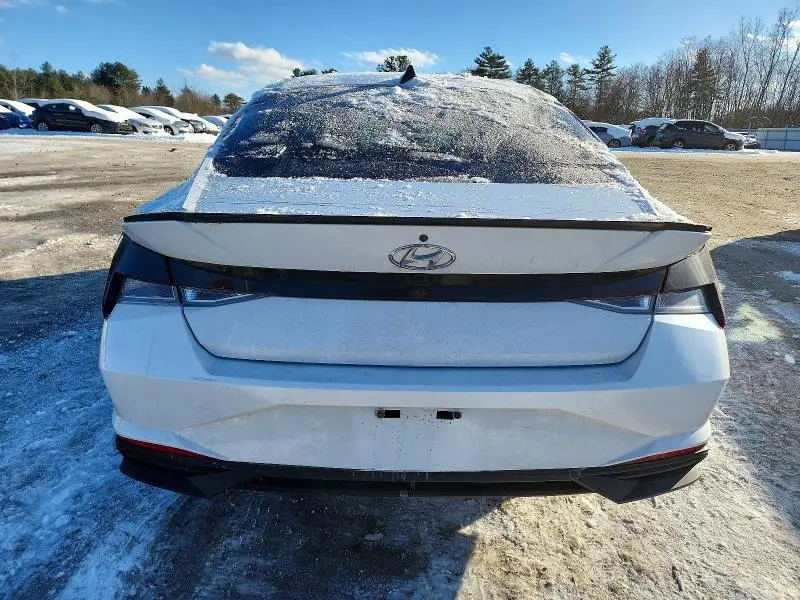 2021 HYUNDAI ELANTRA SEL  