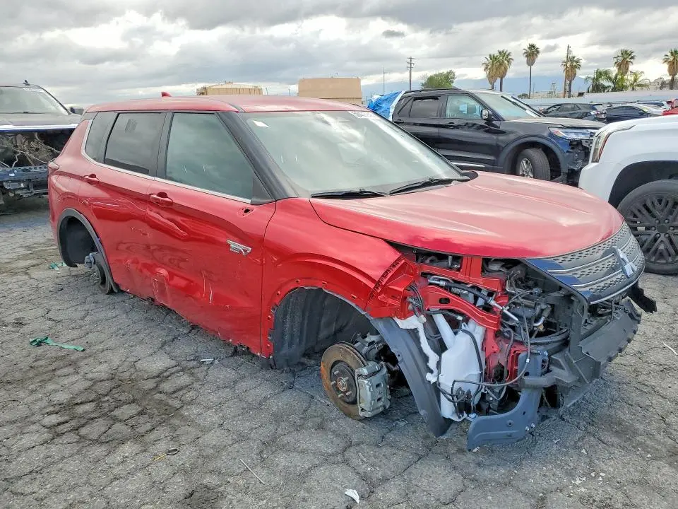 2024 MITSUBISHI OUTLANDER SE  