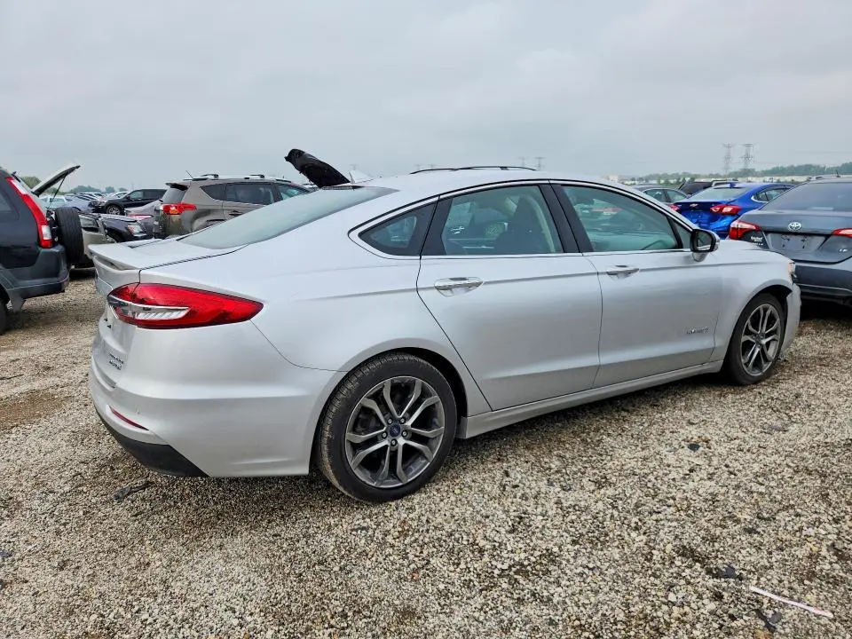 2019 FORD FUSION TITANIUM  