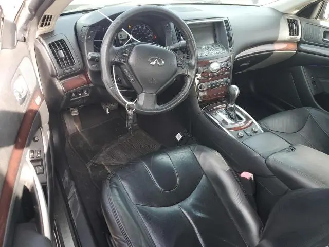 2011 INFINITI G37   