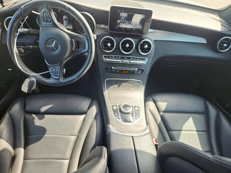 2019 MERCEDES-BENZ GLC 300  