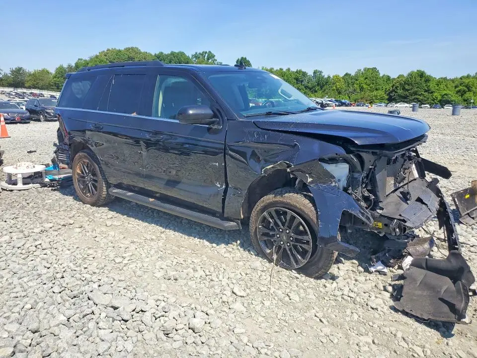 2024 FORD EXPEDITION XLT  
