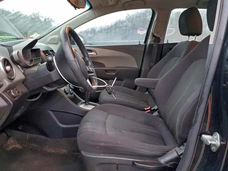 2014 CHEVROLET SONIC LT  