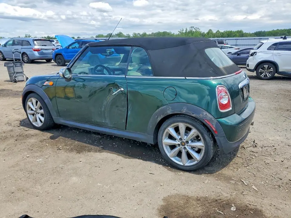 2011 MINI COOPER   