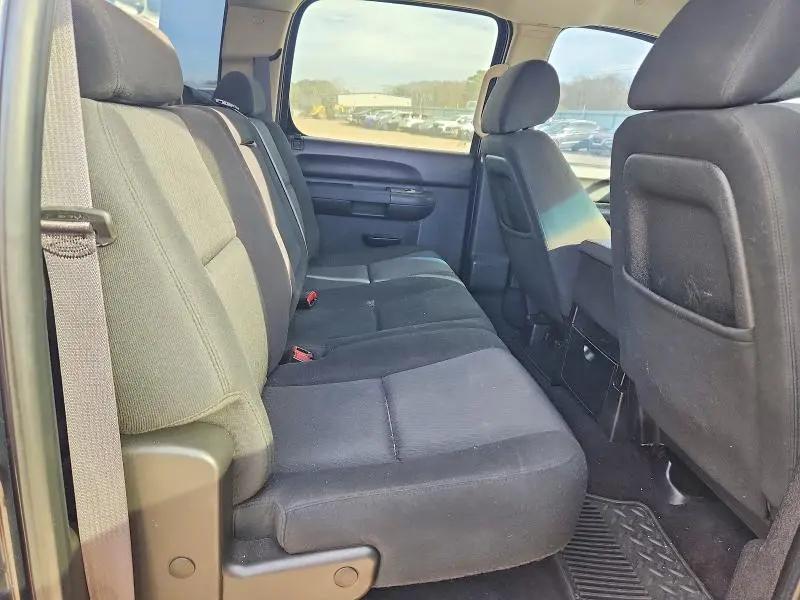 2011 CHEVROLET SILVERADO C1500 LT  