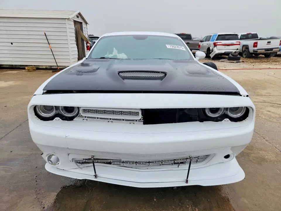 2015 DODGE CHALLENGER SRT 392  