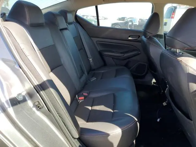 2019 NISSAN ALTIMA SR  
