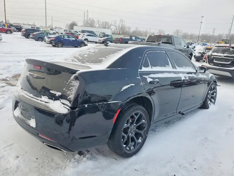 2019 CHRYSLER 300 S  