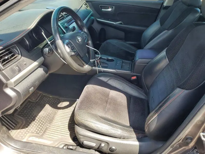 2015 TOYOTA CAMRY LE  
